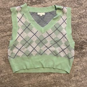 XL sweater vest top, cropped by Ultra Flirt.